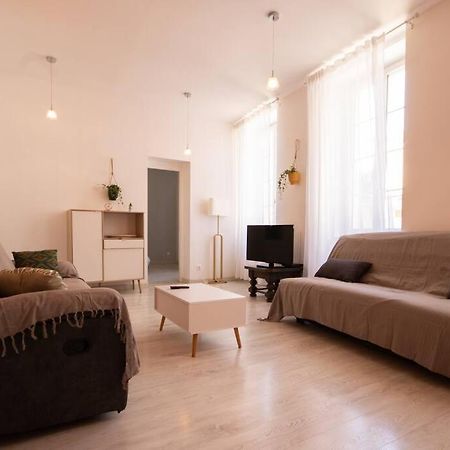 La Fontaine Neuve-Avallon-5 Personnes-1 Chambre-3 Lits-Parking-Wifi Zewnętrze zdjęcie