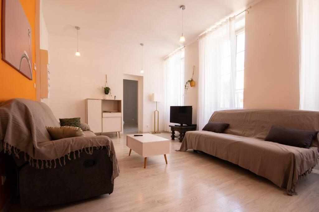 La Fontaine Neuve-Avallon-5 Personnes-1 Chambre-3 Lits-Parking-Wifi Zewnętrze zdjęcie